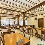 Hotel Grand Family 3*