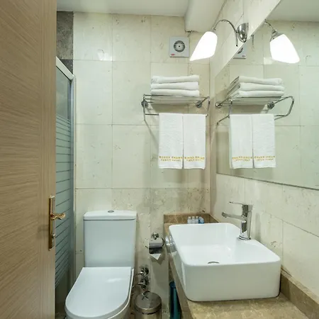 Hotel Grand Family 3*