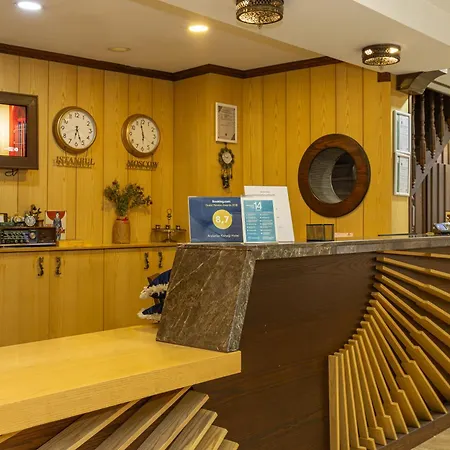 Hotel Grand Family 3*