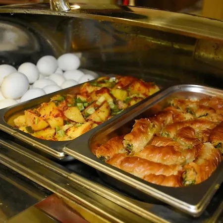 Hotel Grand Family 3*