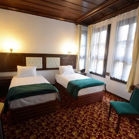 Hotel Grand Family