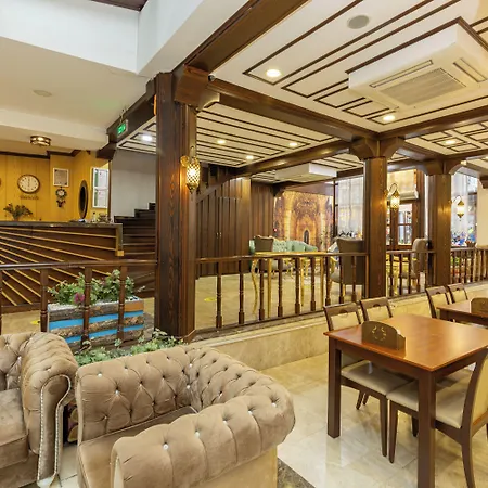 Grand Family Hotel